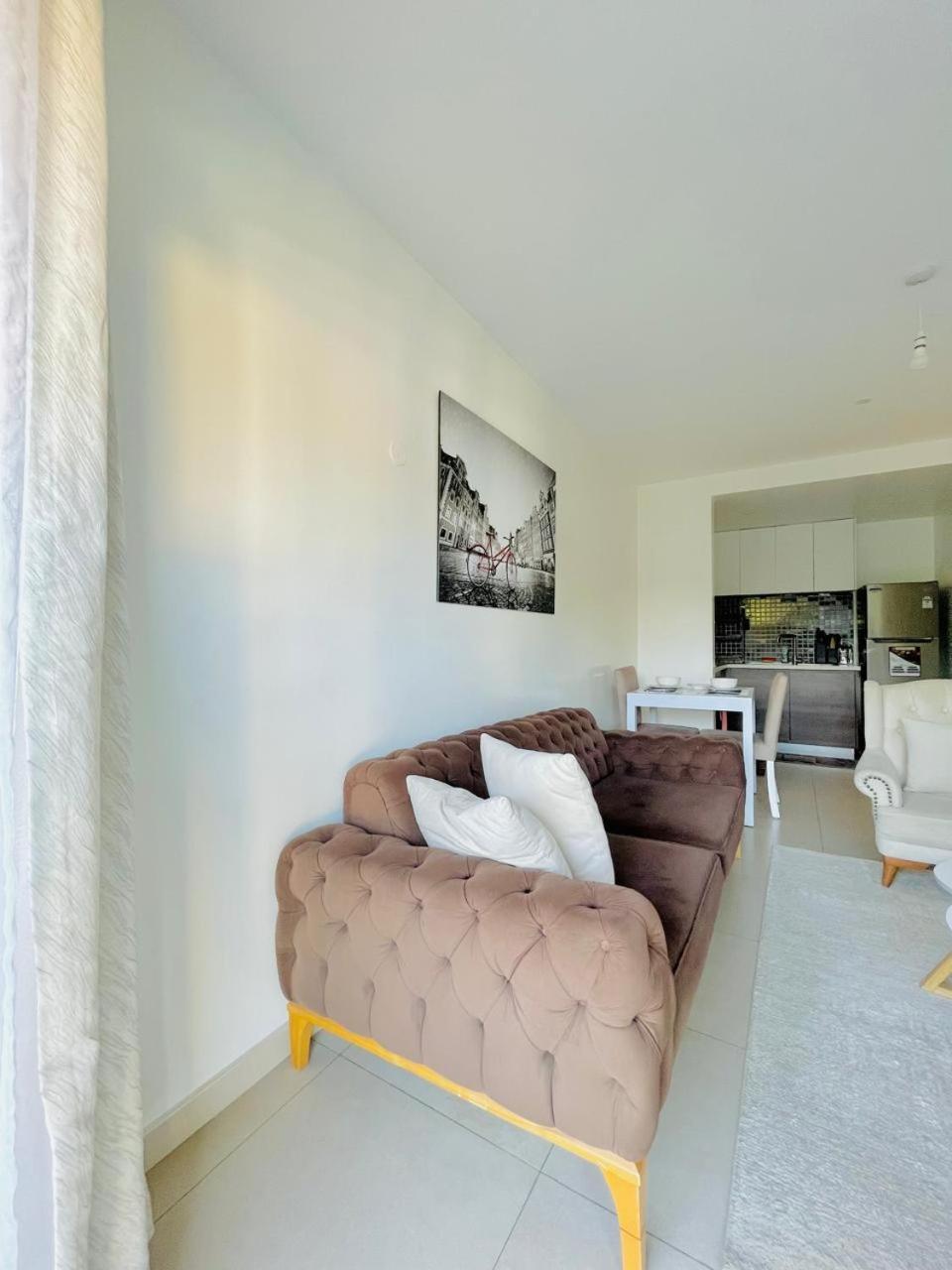 Astoria Luxury Apartments Nairobi, Lavington * Nairobi