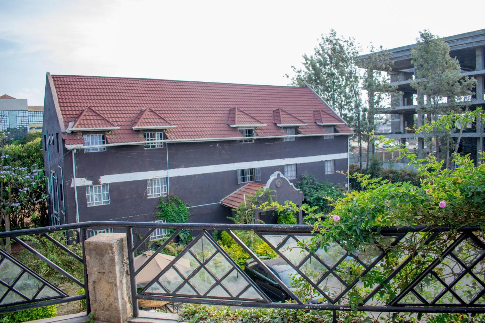 Apartment Arabella Luxe Near Waterfront Mall - Karen *