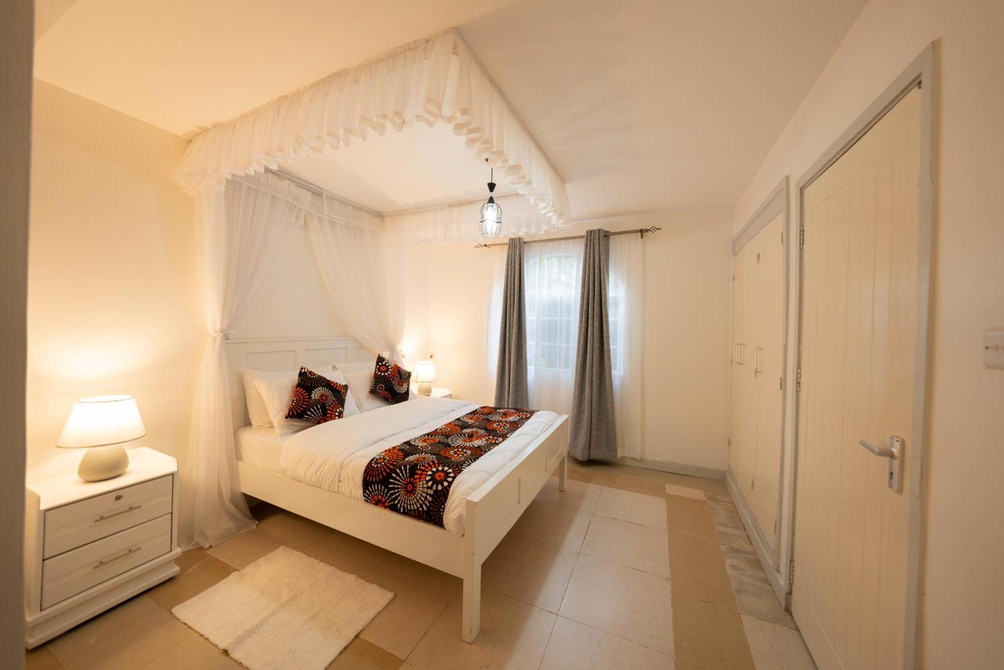 Apartment Arabella Luxe Near Waterfront Mall - Karen *