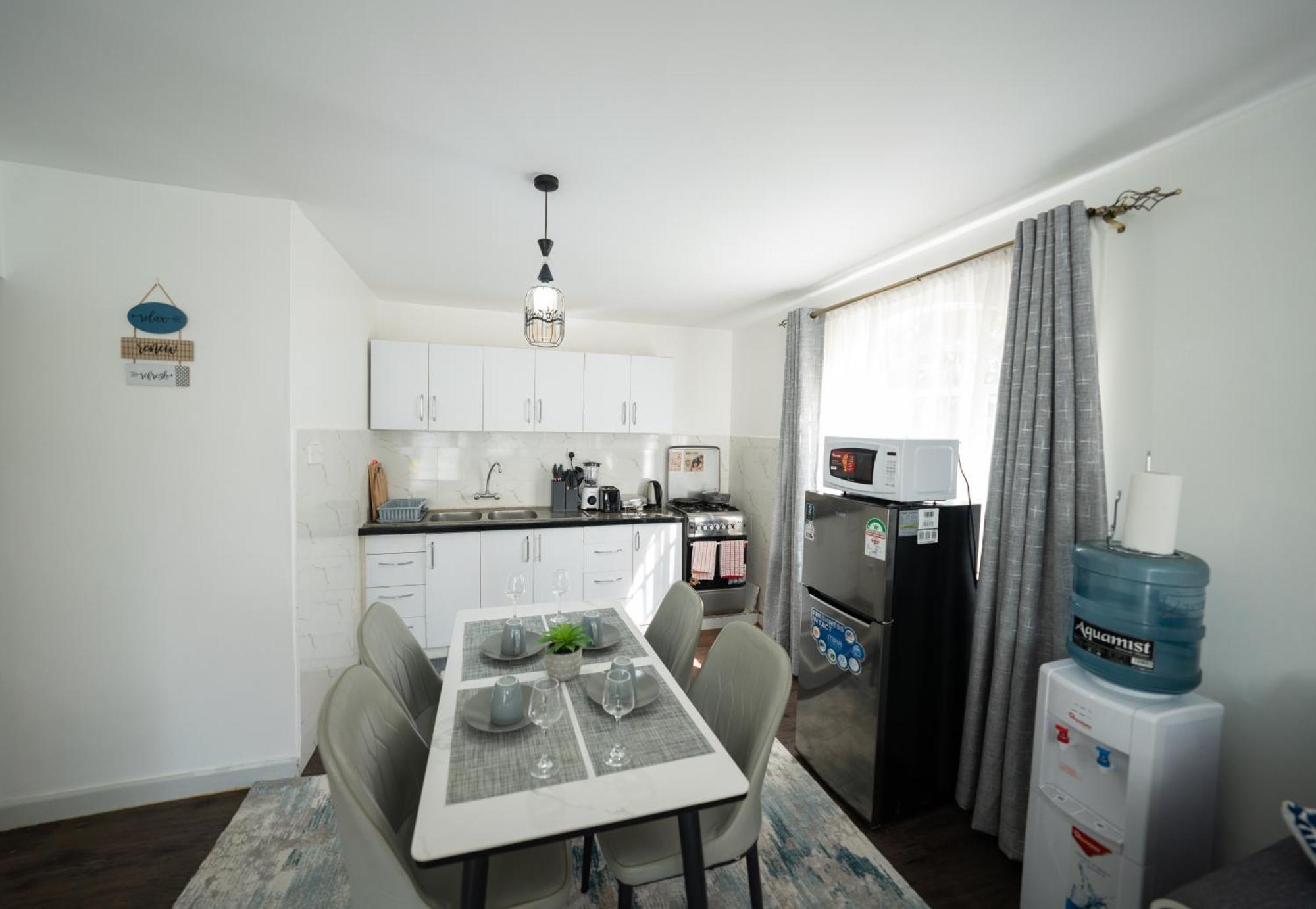 Arabella Luxe Near Waterfront Mall - Karen Apartment