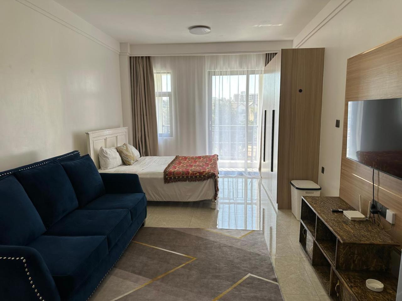 Apartment Ruaka With A Pool