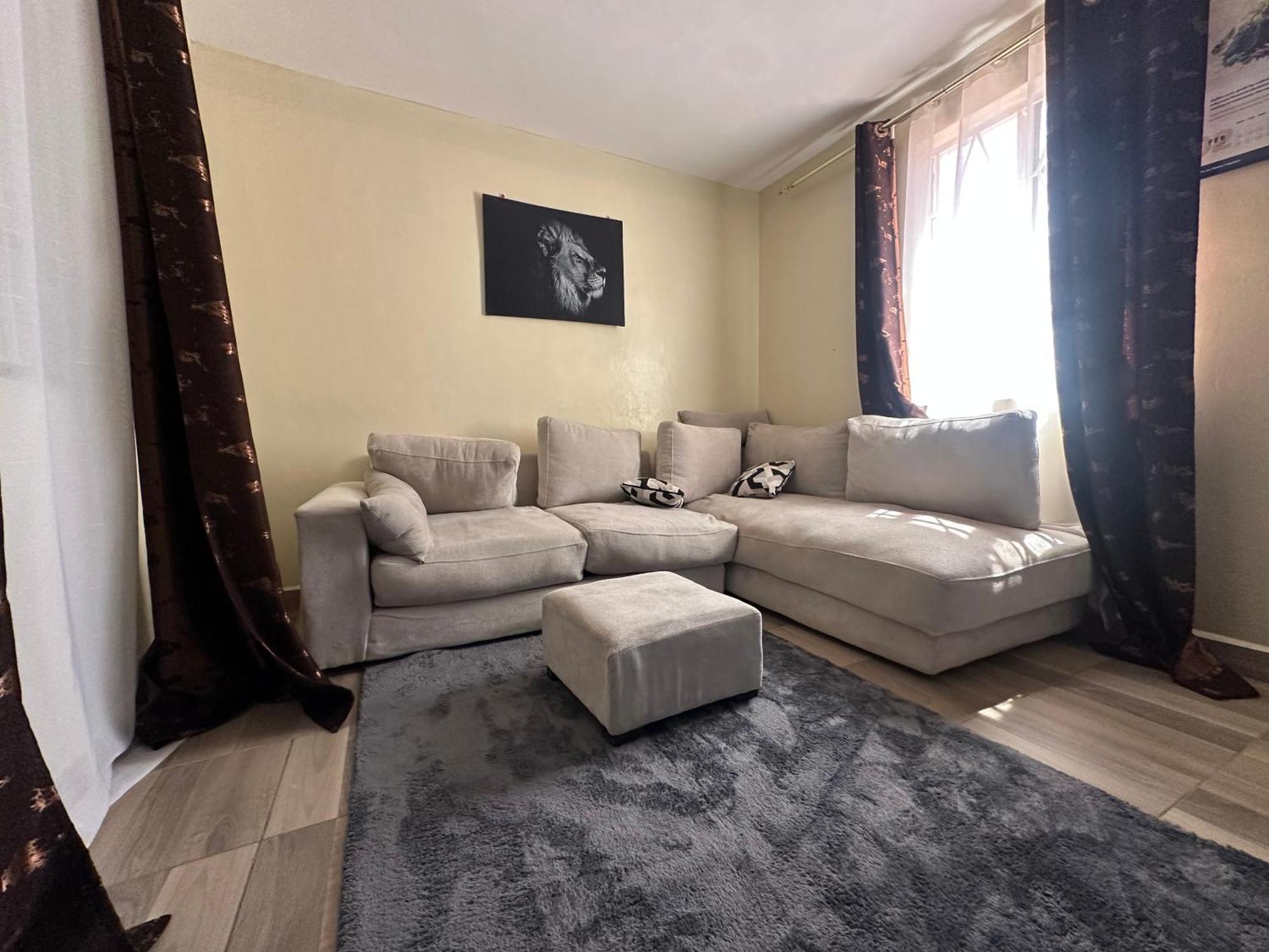 Apartment Kingbros Holdings