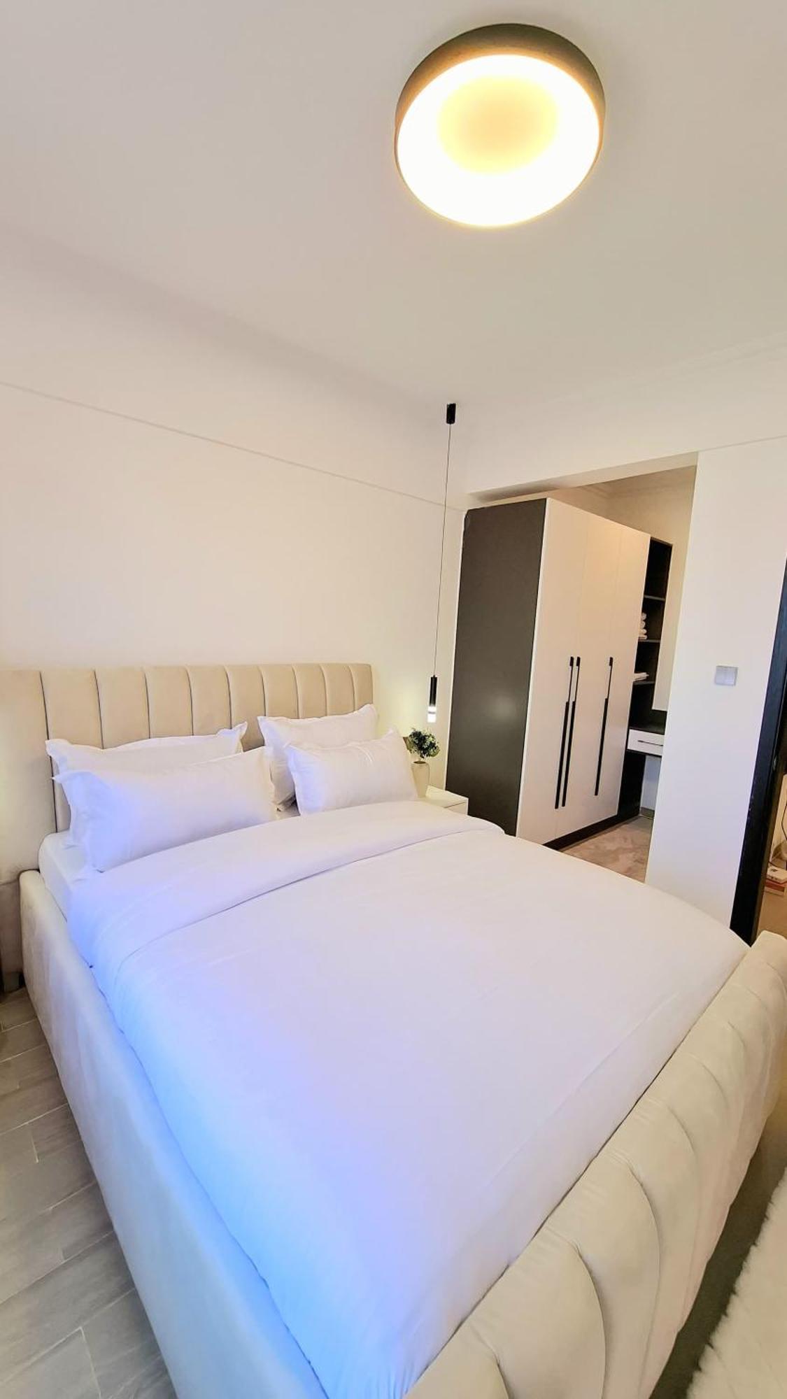 Apartment 1 Bedroom Westland *