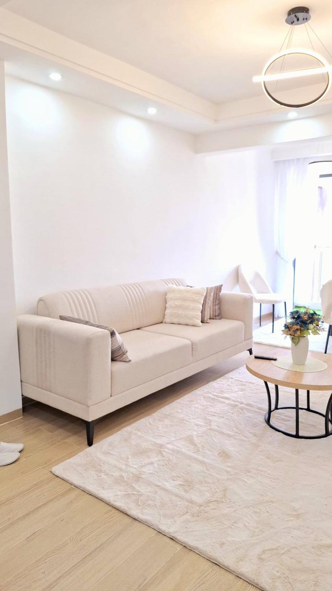 1 Bedroom Westland Apartment