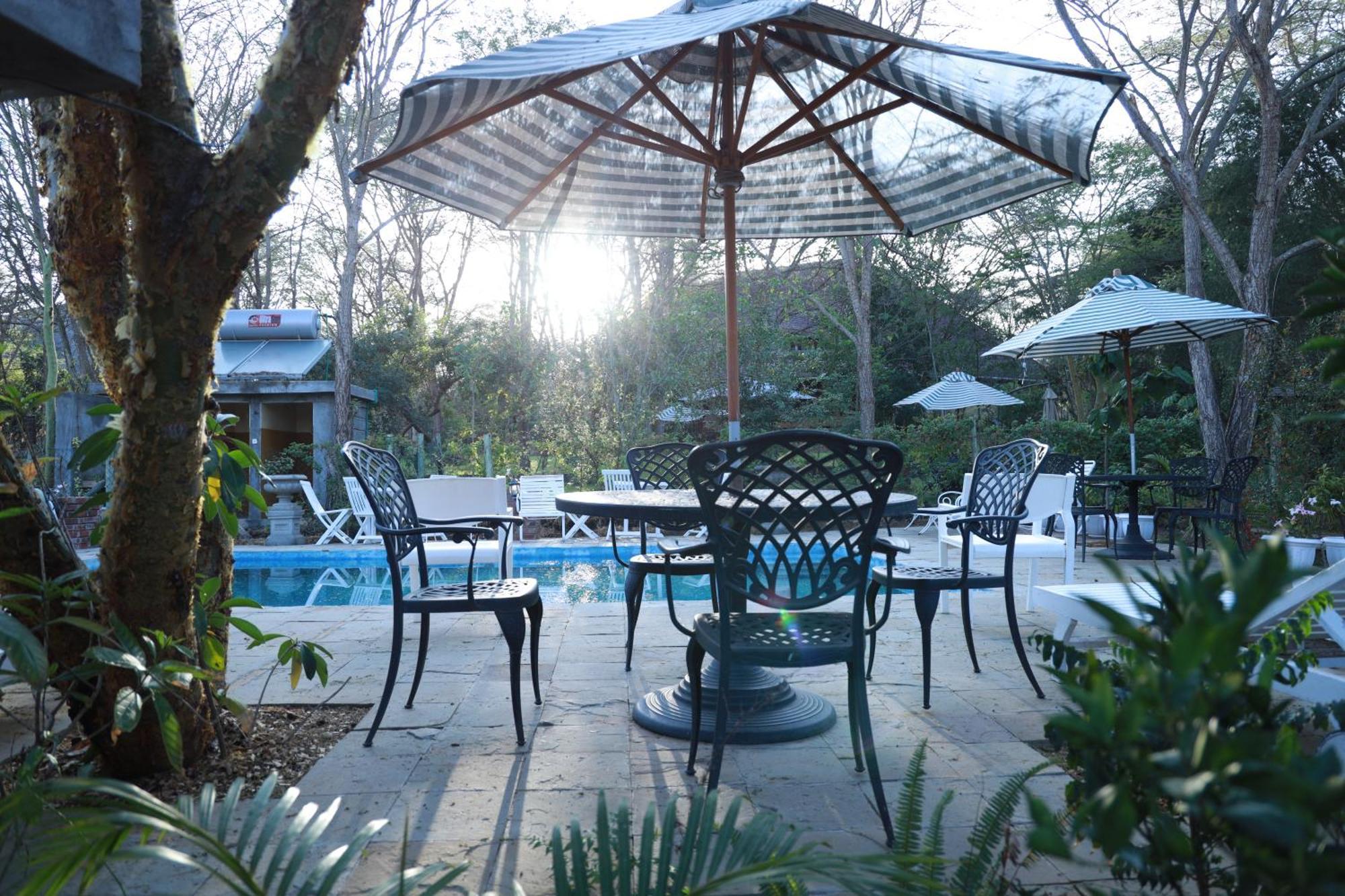 Chalet Nzuri House