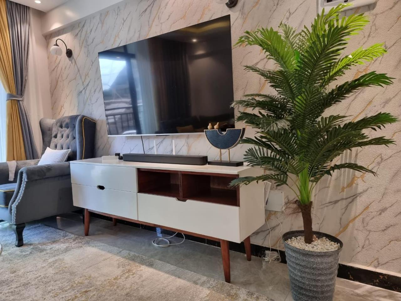 Homely And Modern 3 Bedroom In Kileleshwa * Nairobi