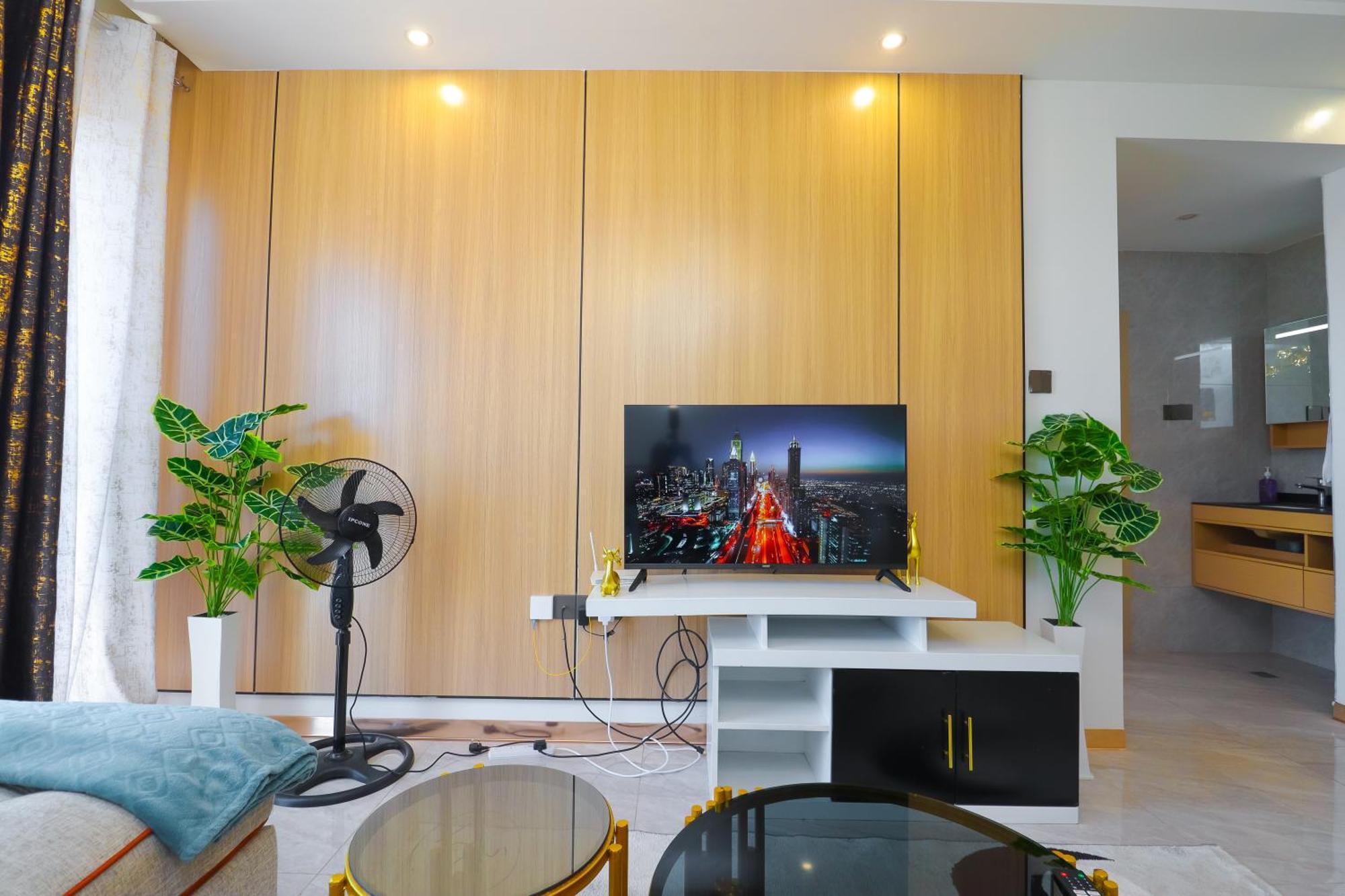 His & Hers Furnished 1 Bedroom-kileleshwa Bed & Breakfast *