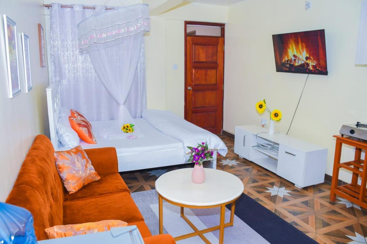 Pam's Heaven * Nairobi