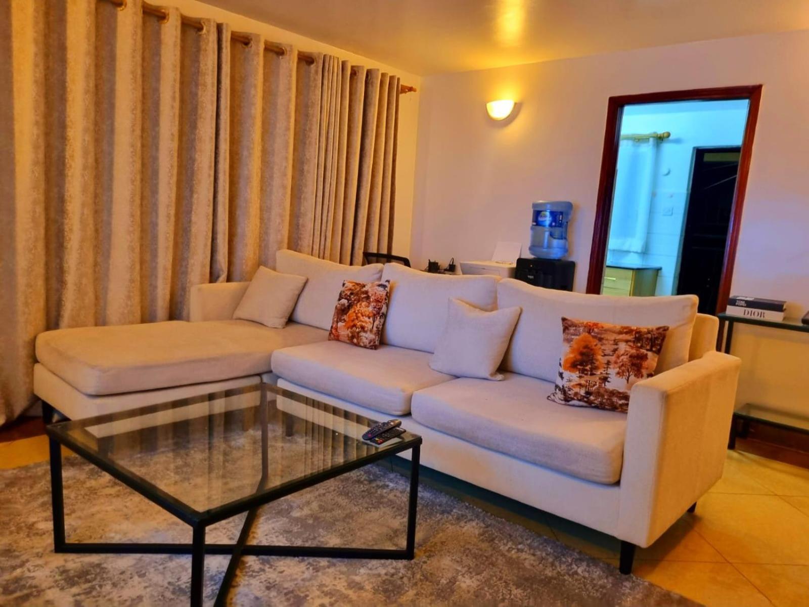 Apartment The 1bedroom In Rosslyn Ruaka