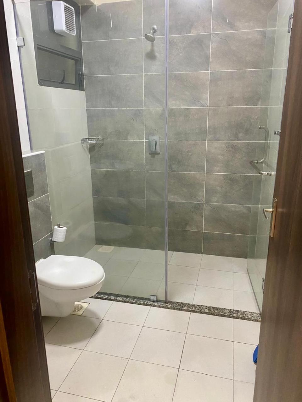 Luxurious One Bedroom Apartment, Kilimani-nairobi Kenya By Sana Sana Apartment Nairobi