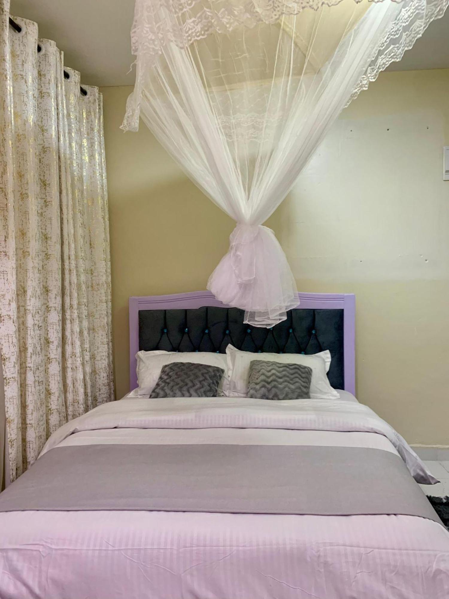 Aparthotel Tena Opposite Evolution Lounge *