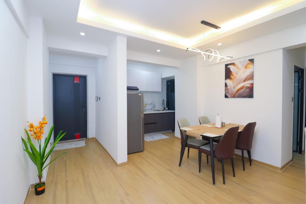 Marina Bay Apartment