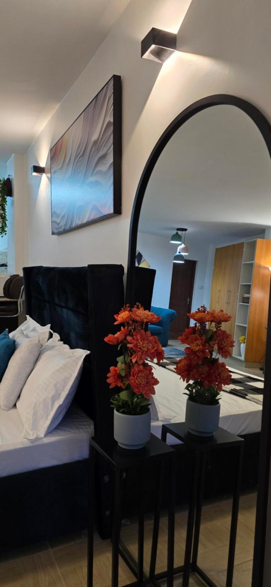 Serene And Spacious Near Un Apartment