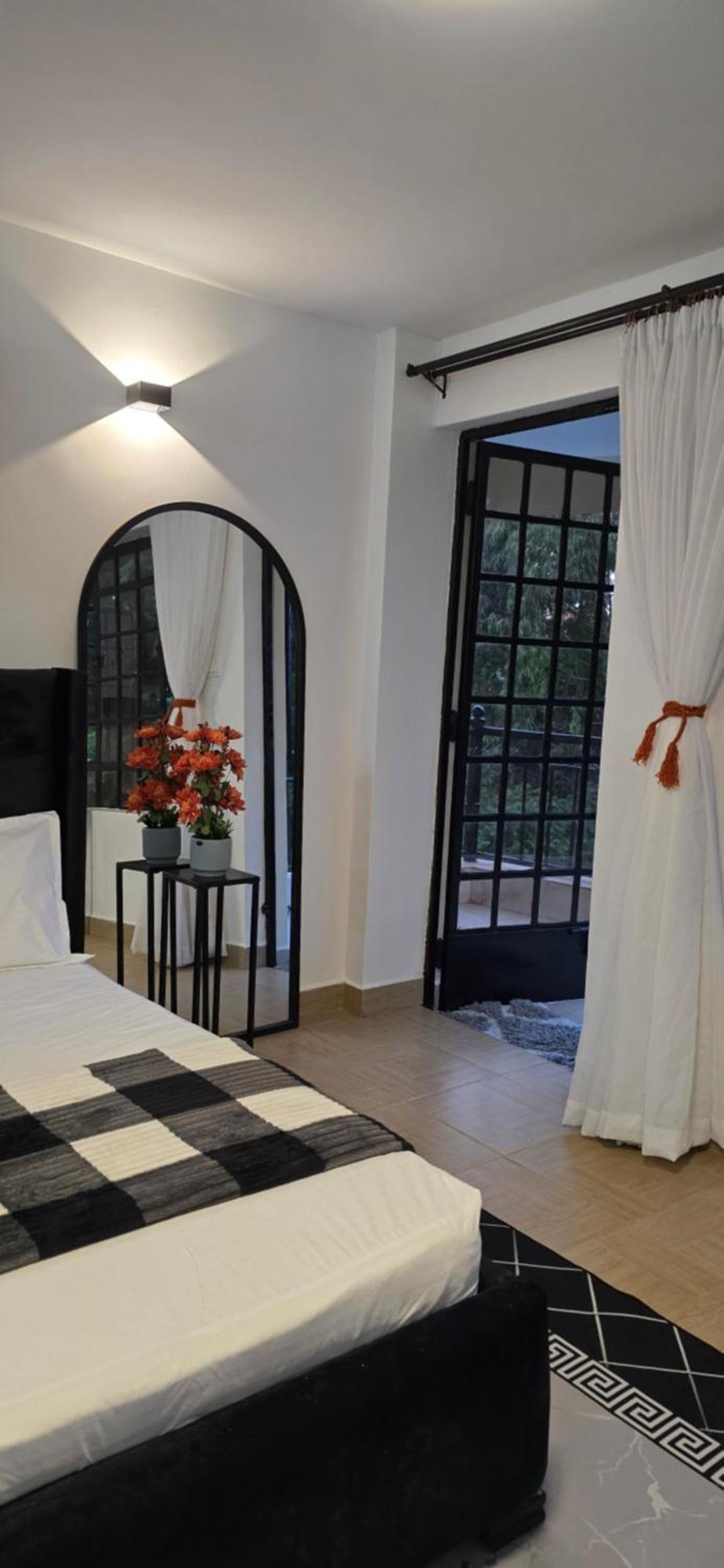 Apartment Serene And Spacious Near Un *