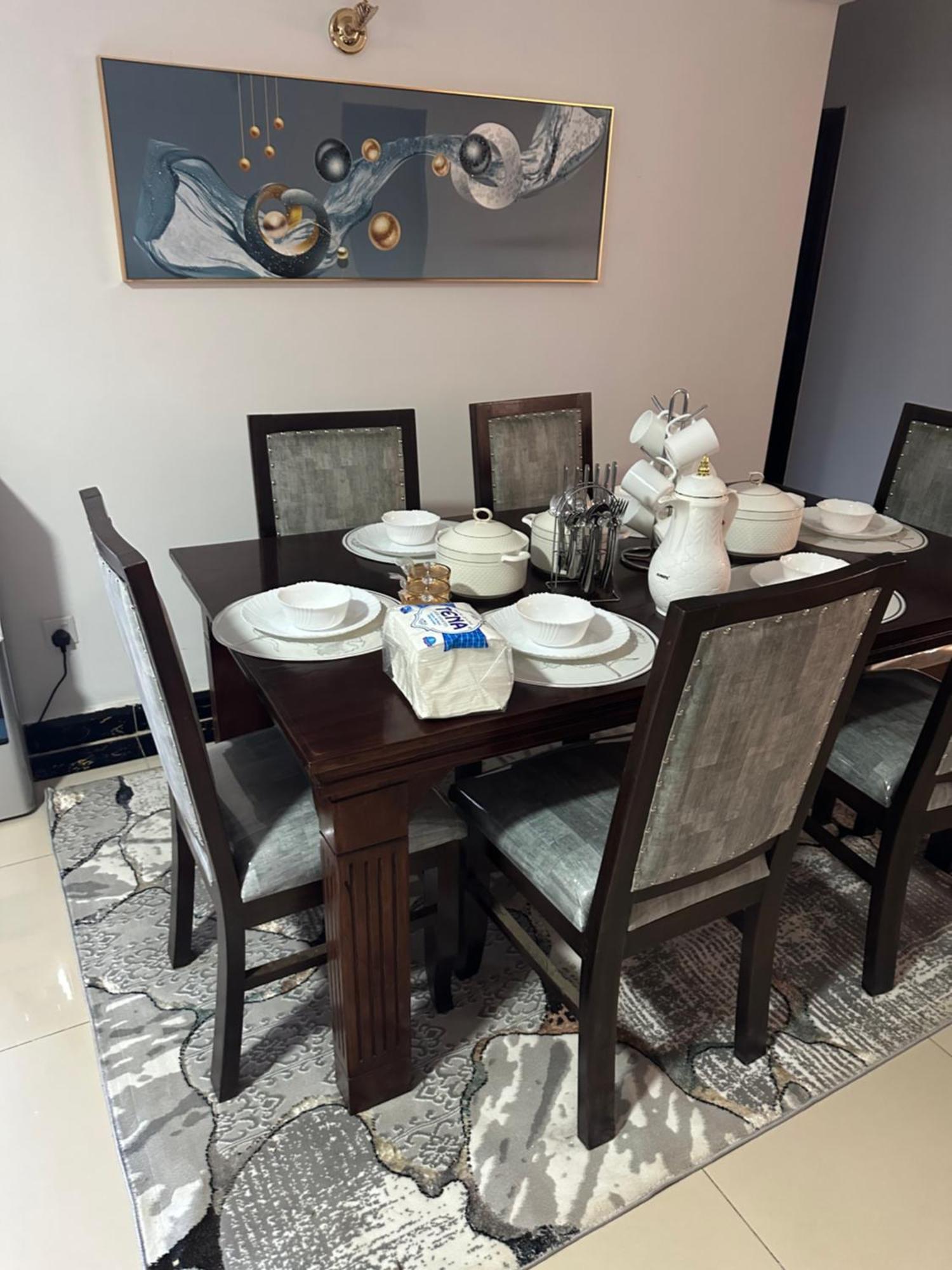 4 Bedrooms Luxurious Apartment