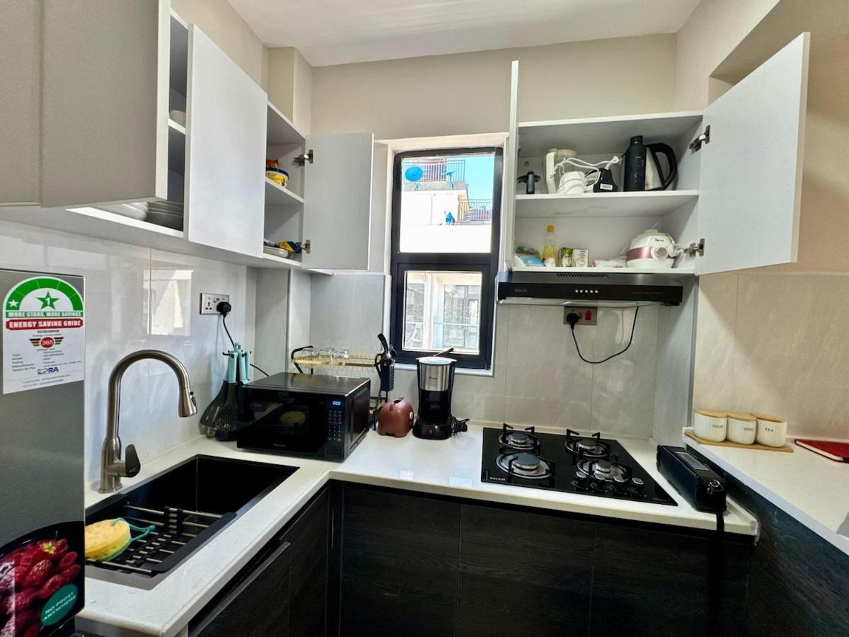 Luxury Urban Escape In Kilimani , Workspace Apartment *