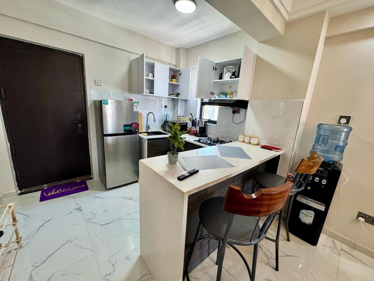 Luxury Urban Escape In Kilimani , Workspace *