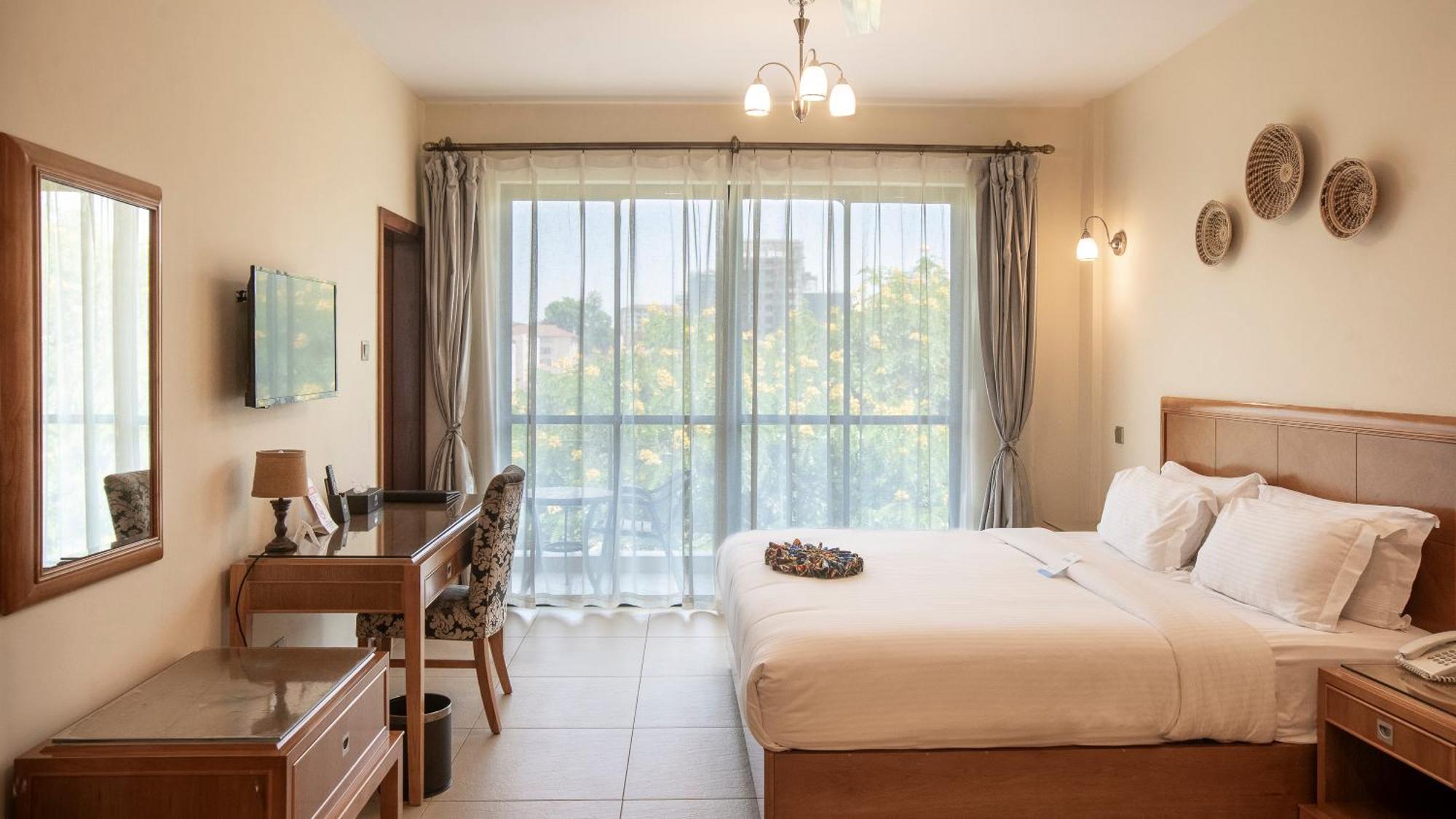 Lotos & Suites,