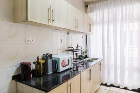 Modern Chic Near Yaya Centre Apartment *