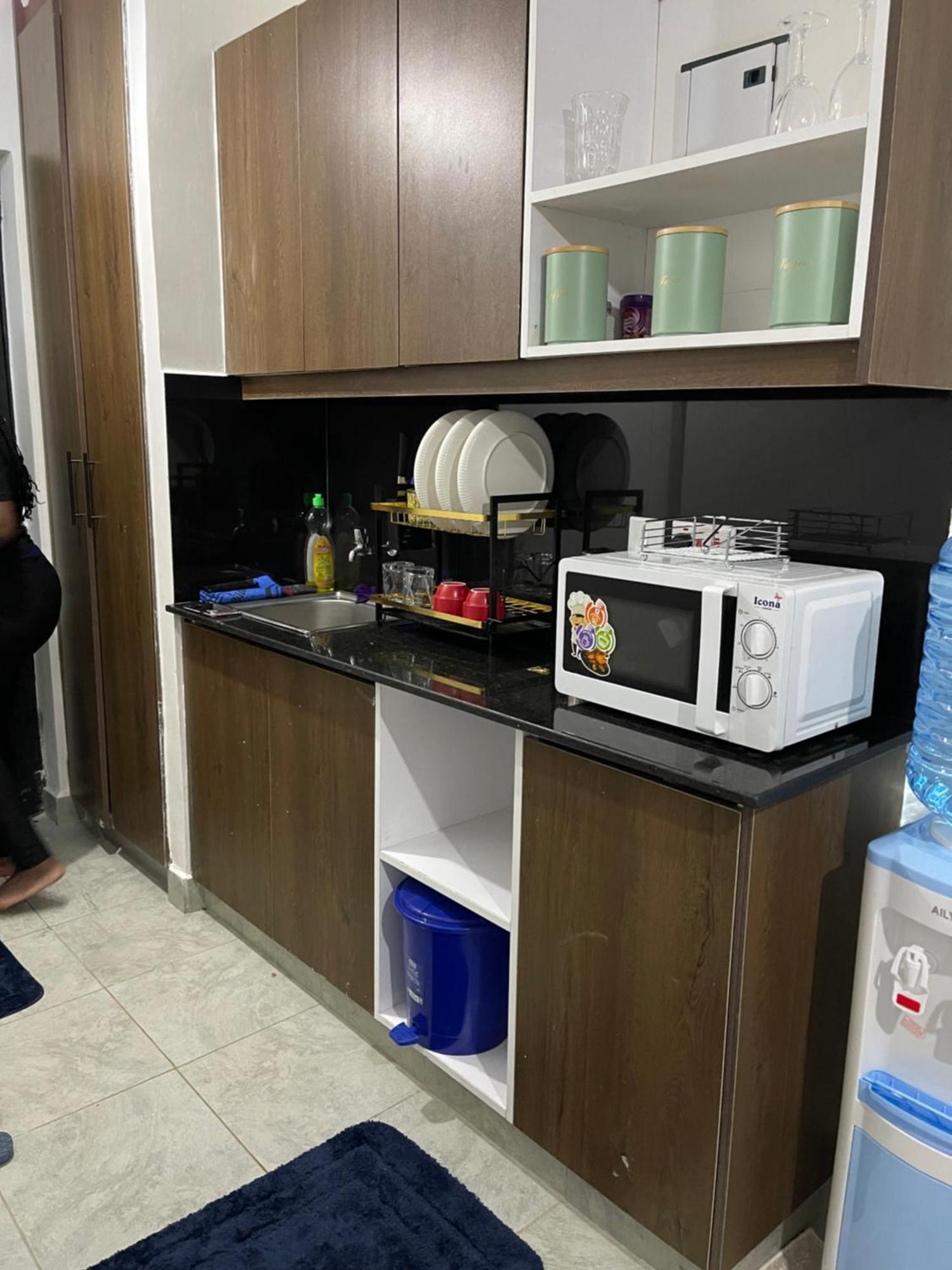 Comfort And Charm Homes Apartment