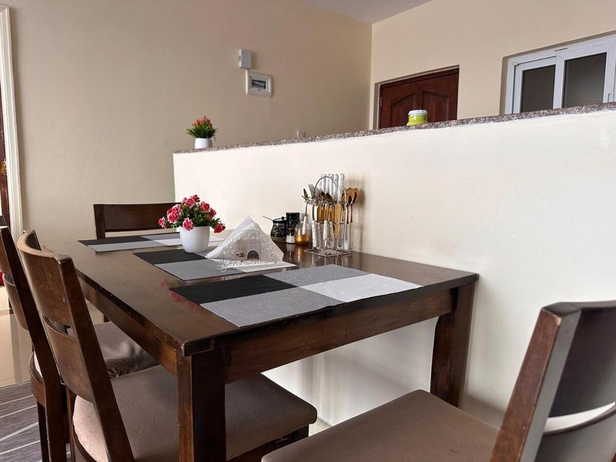 Apartment Bee Luxury Homes 3bedroom