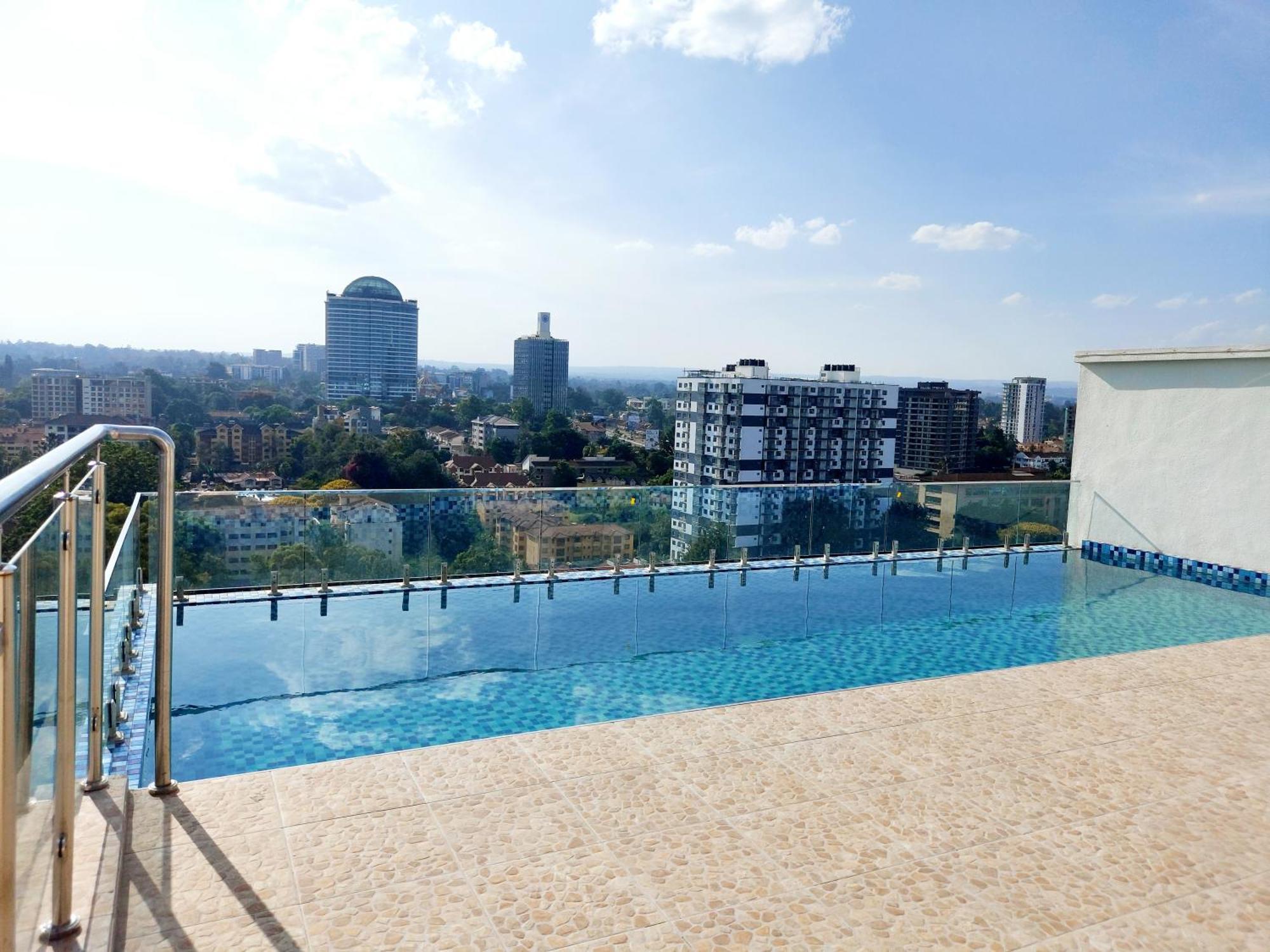 Luxury With Rooftop Swimming Pool And Gym In Westlands Apartment *