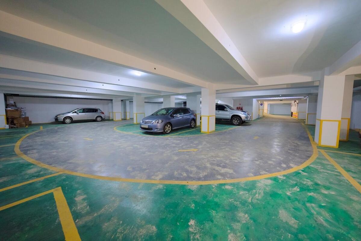 Apartment Opulent Haven In Kilimani, Yaya Center With A Gym
