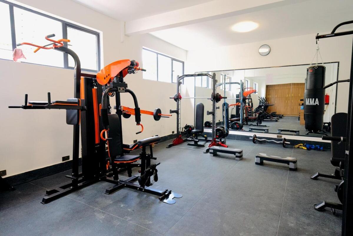 Opulent Haven In Kilimani, Yaya Center With A Gym Apartment Nairobi