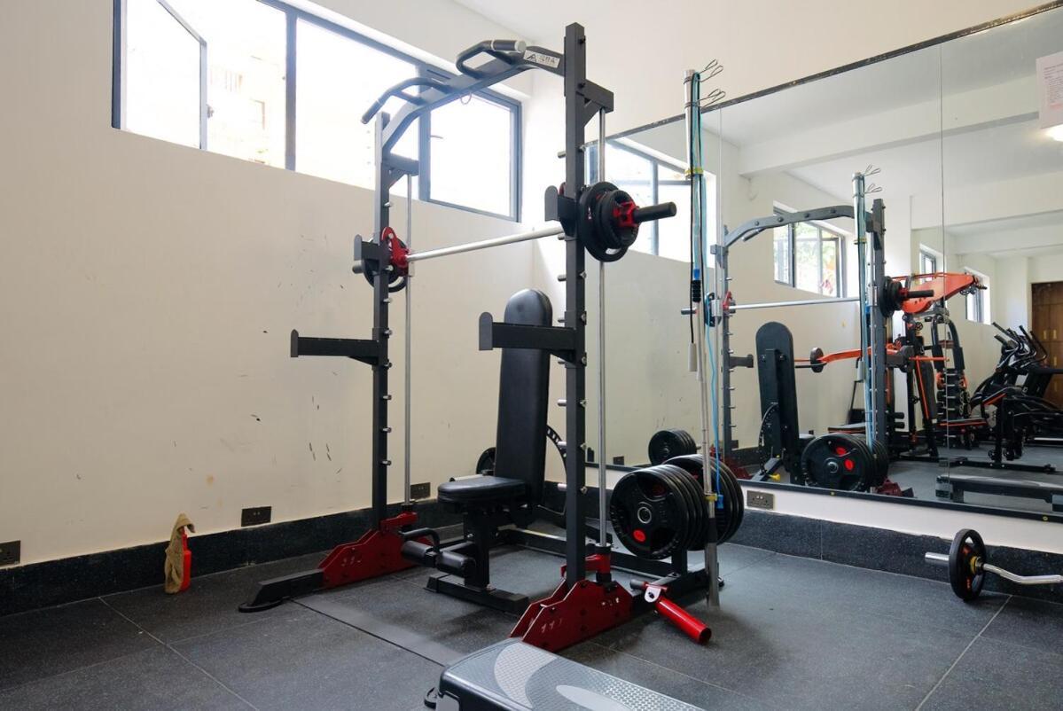 Opulent Haven In Kilimani, Yaya Center With A Gym Apartment Nairobi