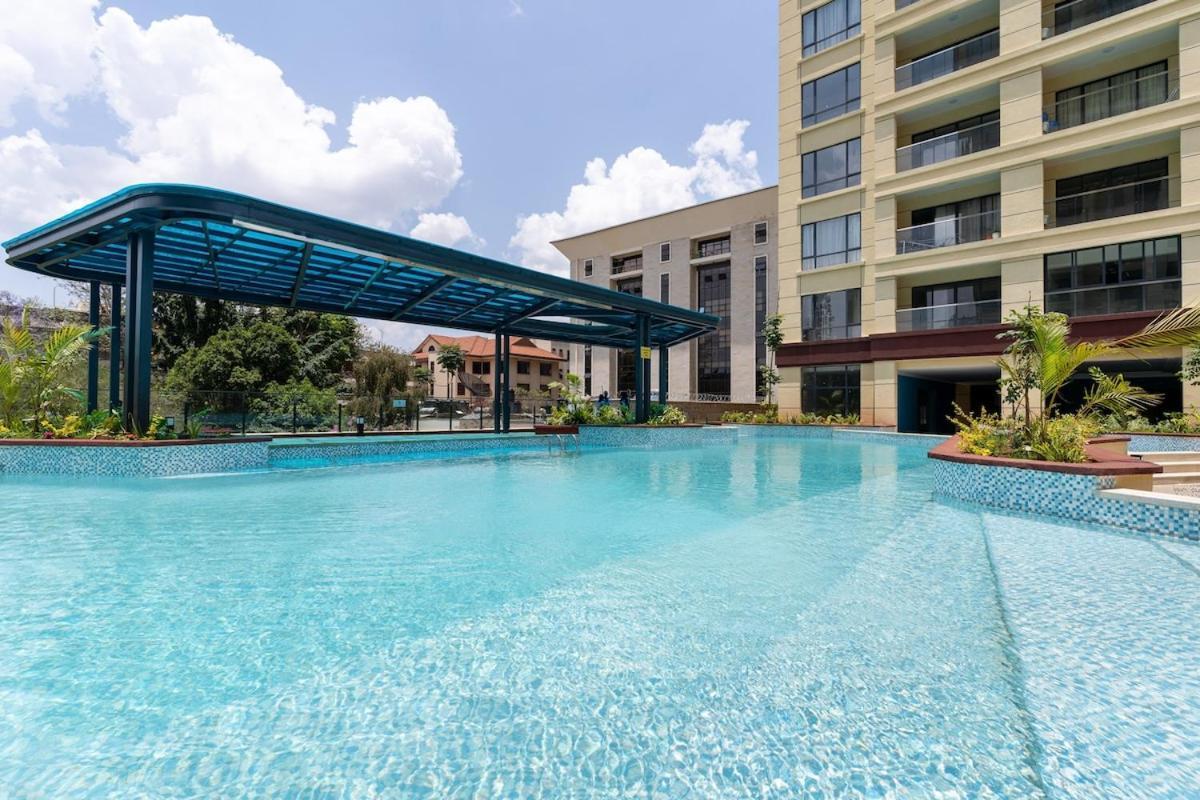 Luxe Place With Pool,gym,mini Mart In Yaya Center * Nairobi