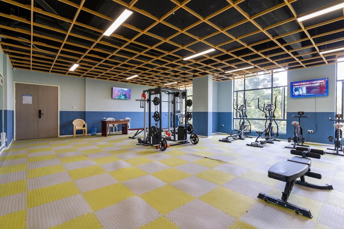 Apartment Luxe Place With Pool,gym,mini Mart In Yaya Center