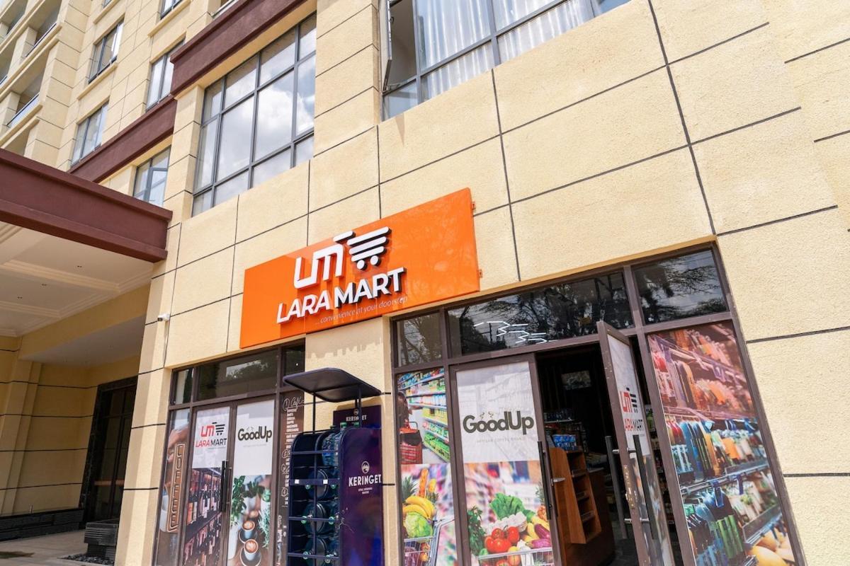 Luxe Place With Pool,gym,mini Mart In Yaya Center Apartment