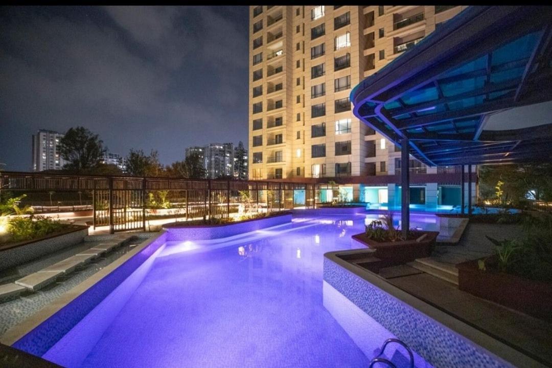 Luxe Place With Pool,gym,mini Mart In Yaya Center Apartment *