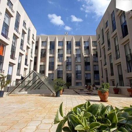 Jayz Den Apartment