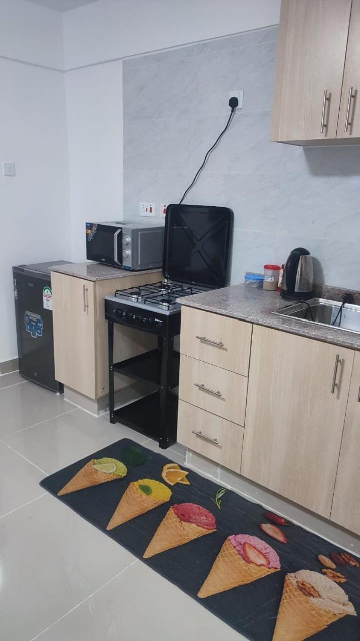 Ln West Stadeview Apartment *