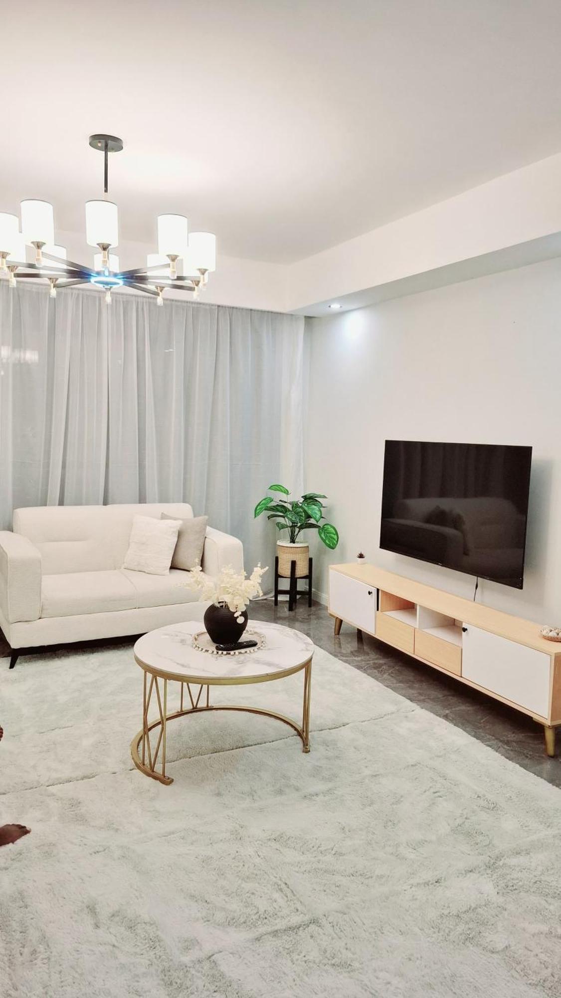 Aziza Luxury Homes
