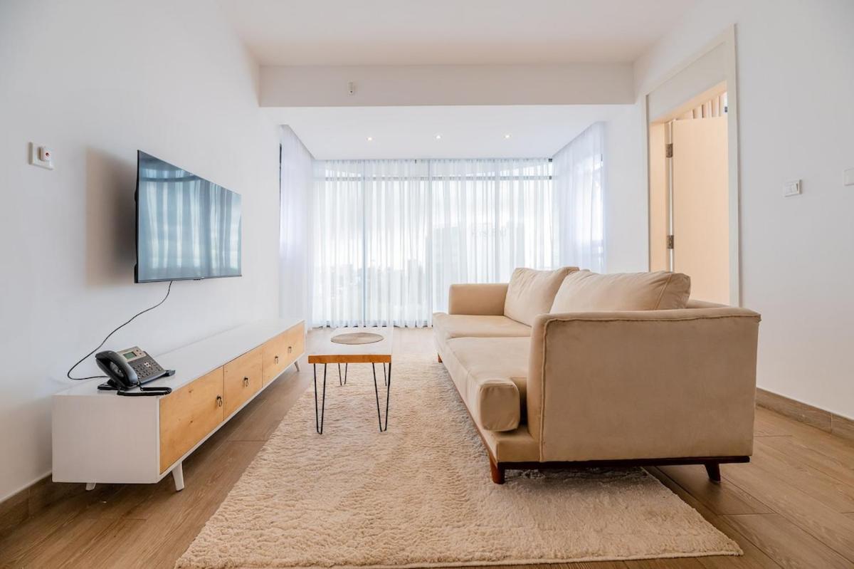 Apartment Chic 2-bedroom With Pool And Gym Nairobi