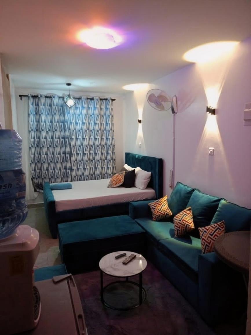 Cozy Island * Nairobi