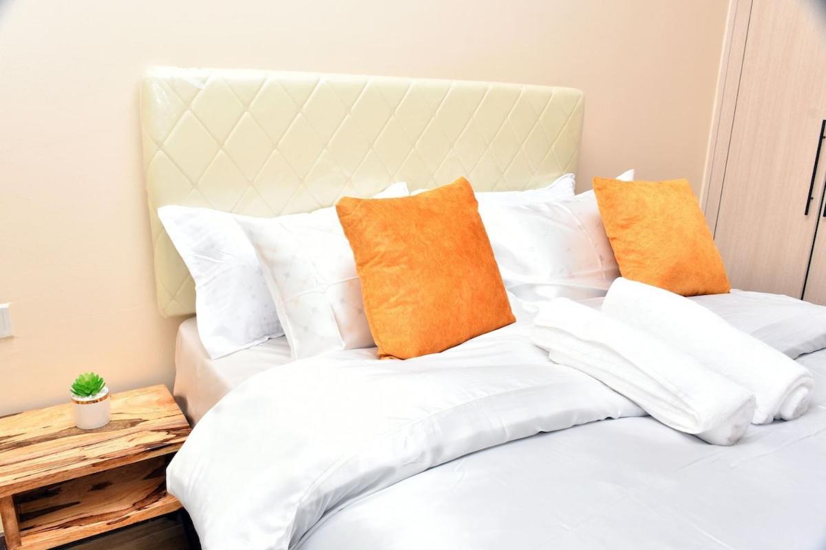Spacious With View, Gym & Pool - Kilimani