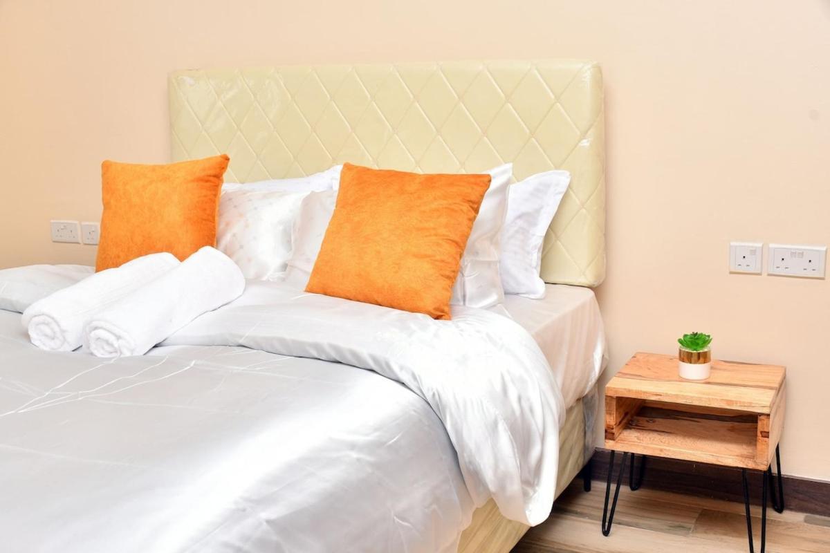 Spacious With View, Gym & Pool - Kilimani * Nairobi