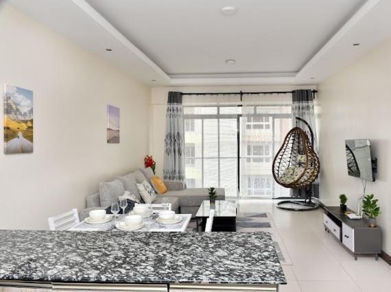 Spacious With View, Gym & Pool - Kilimani * Nairobi