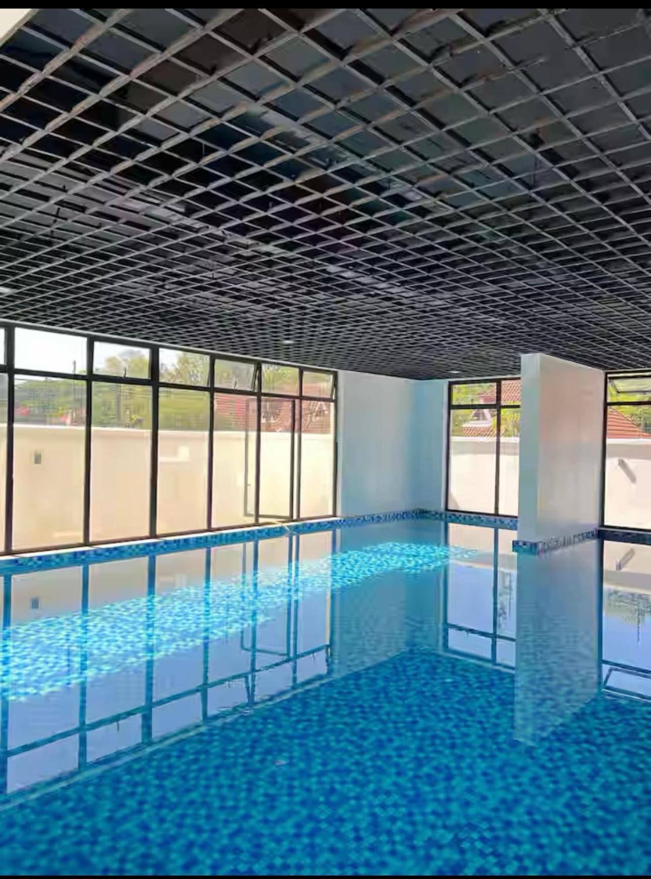 Apartment Leshwa Cozy 1 Bed Indoor Heated Pool