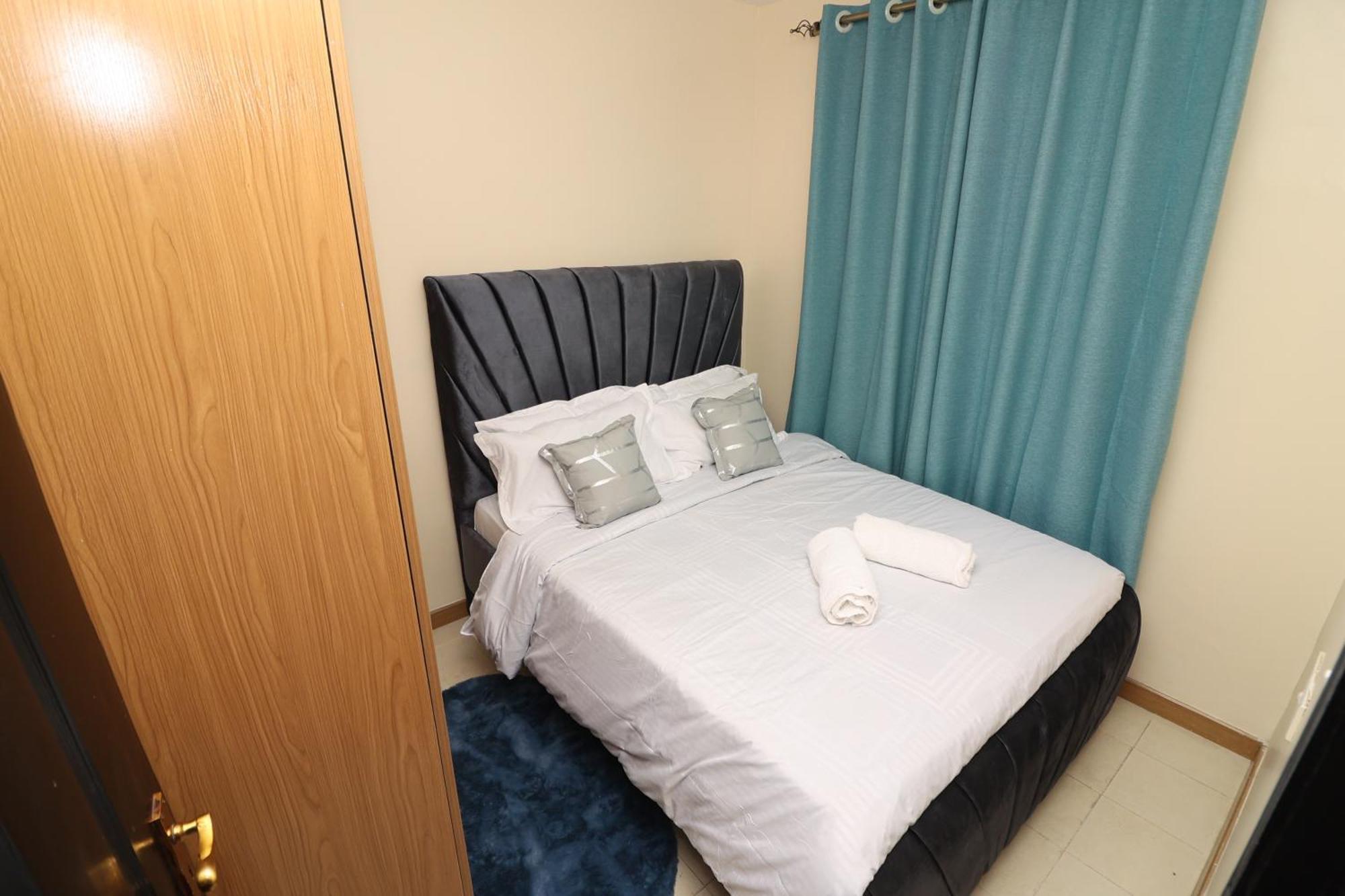 Emirates Apartment