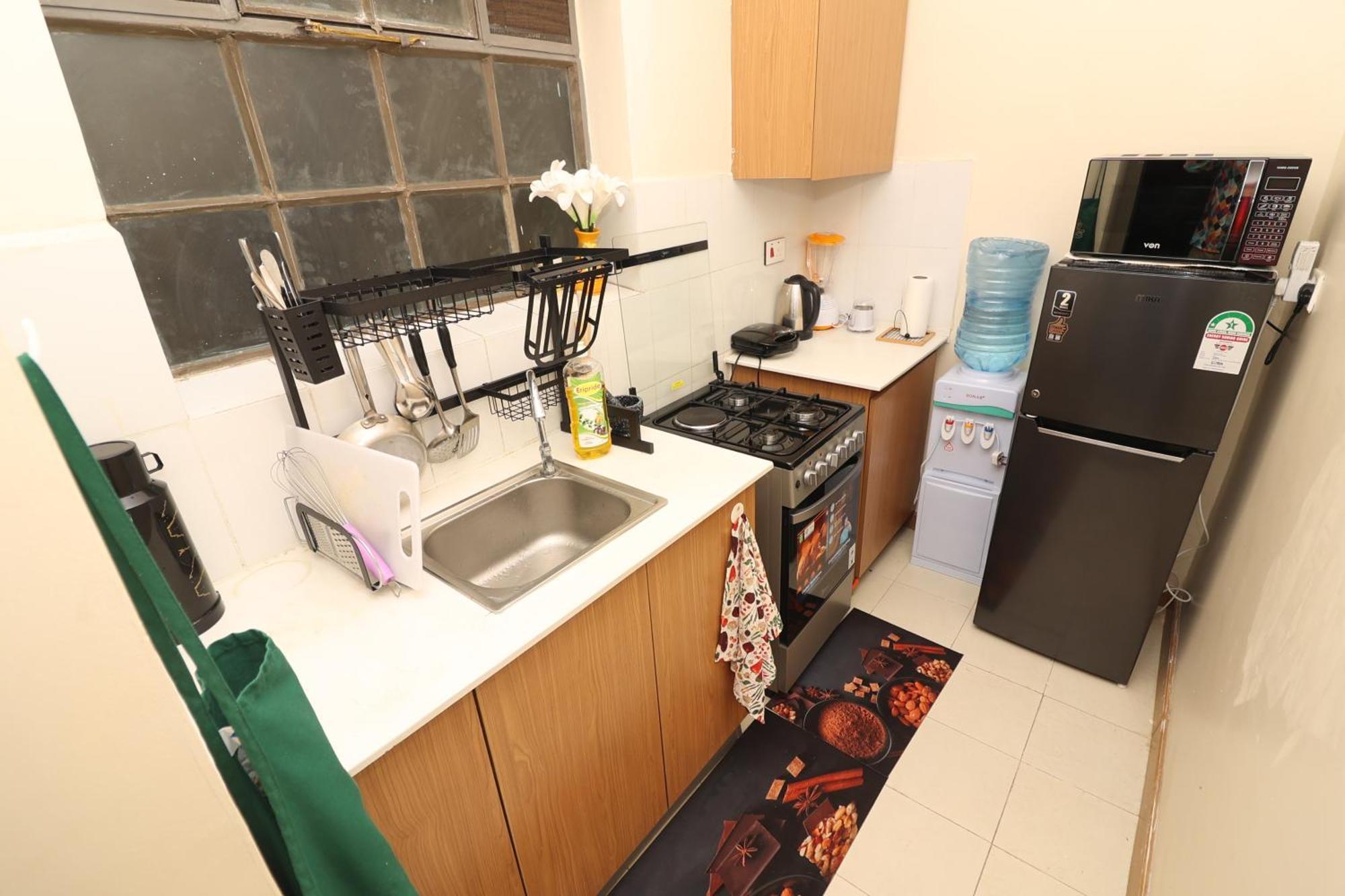 Emirates Apartment *