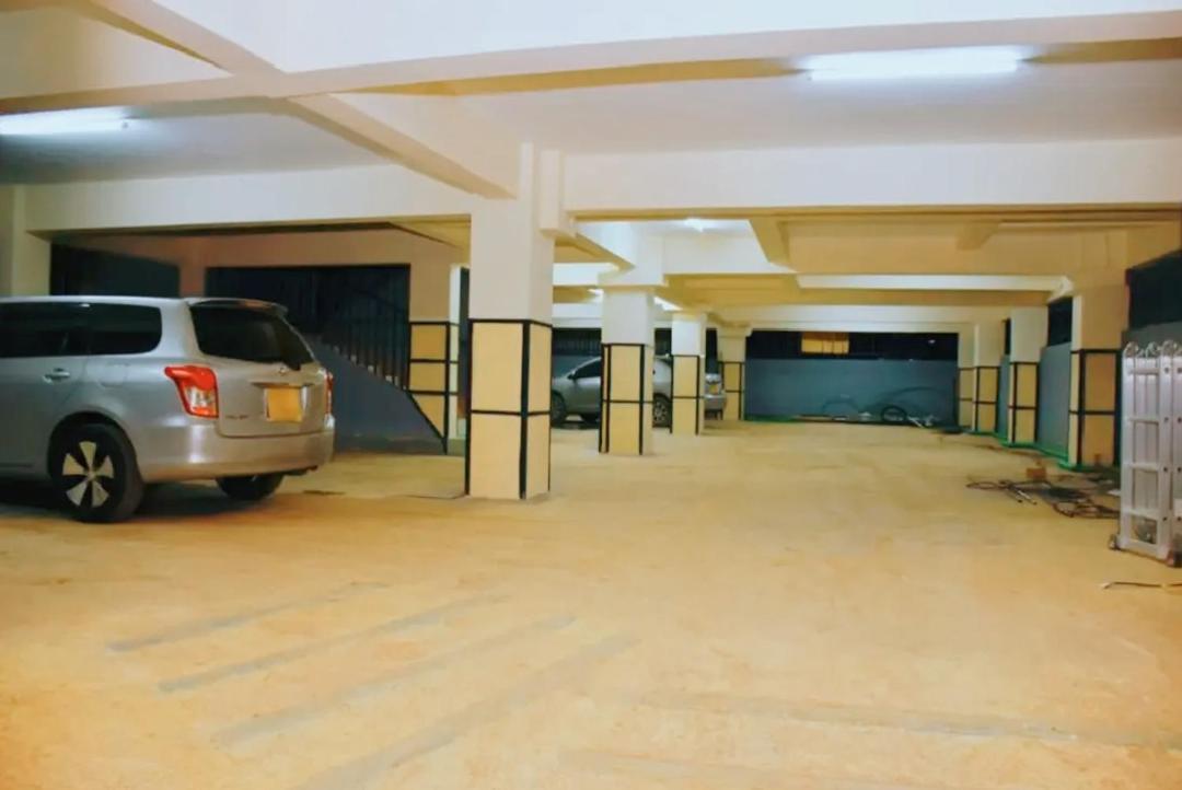 Link Star * Nairobi