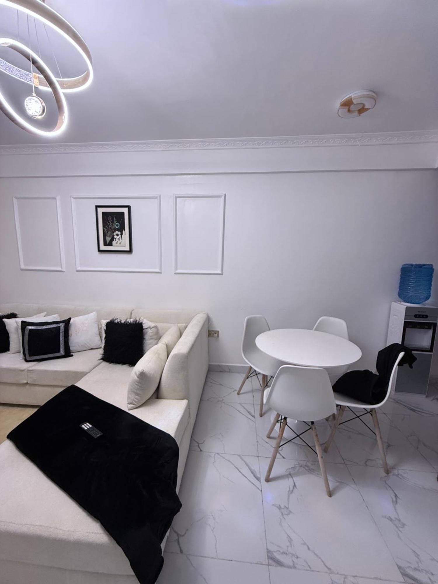 Apartment Trendy Luxe 1br With Spacious Living Nairobi