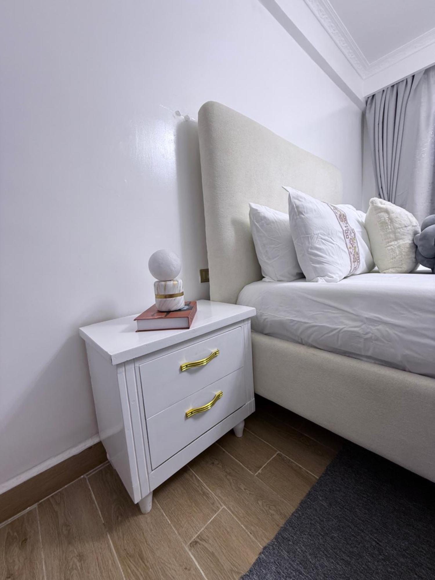 Apartment Trendy Luxe 1br With Spacious Living *
