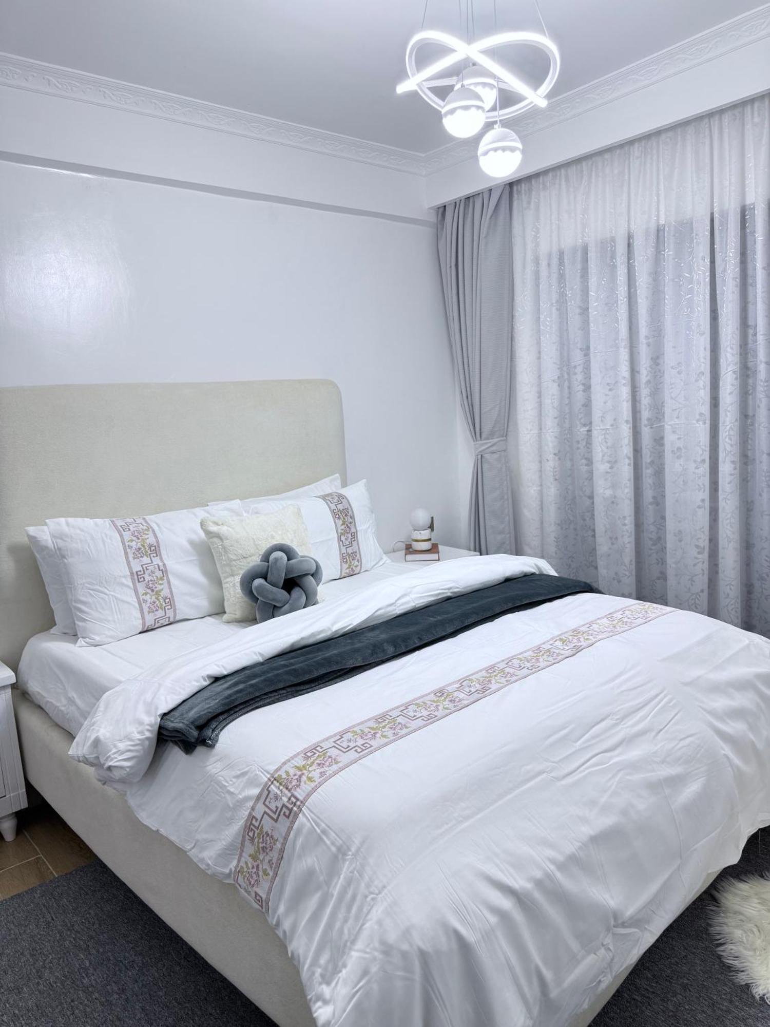 Apartment Trendy Luxe 1br With Spacious Living Nairobi