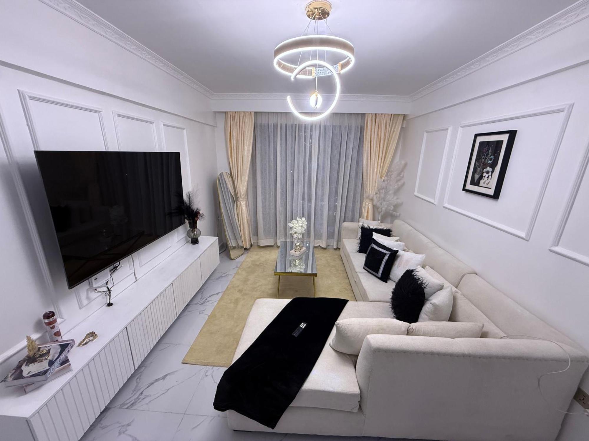 Trendy Luxe 1br With Spacious Living * Nairobi