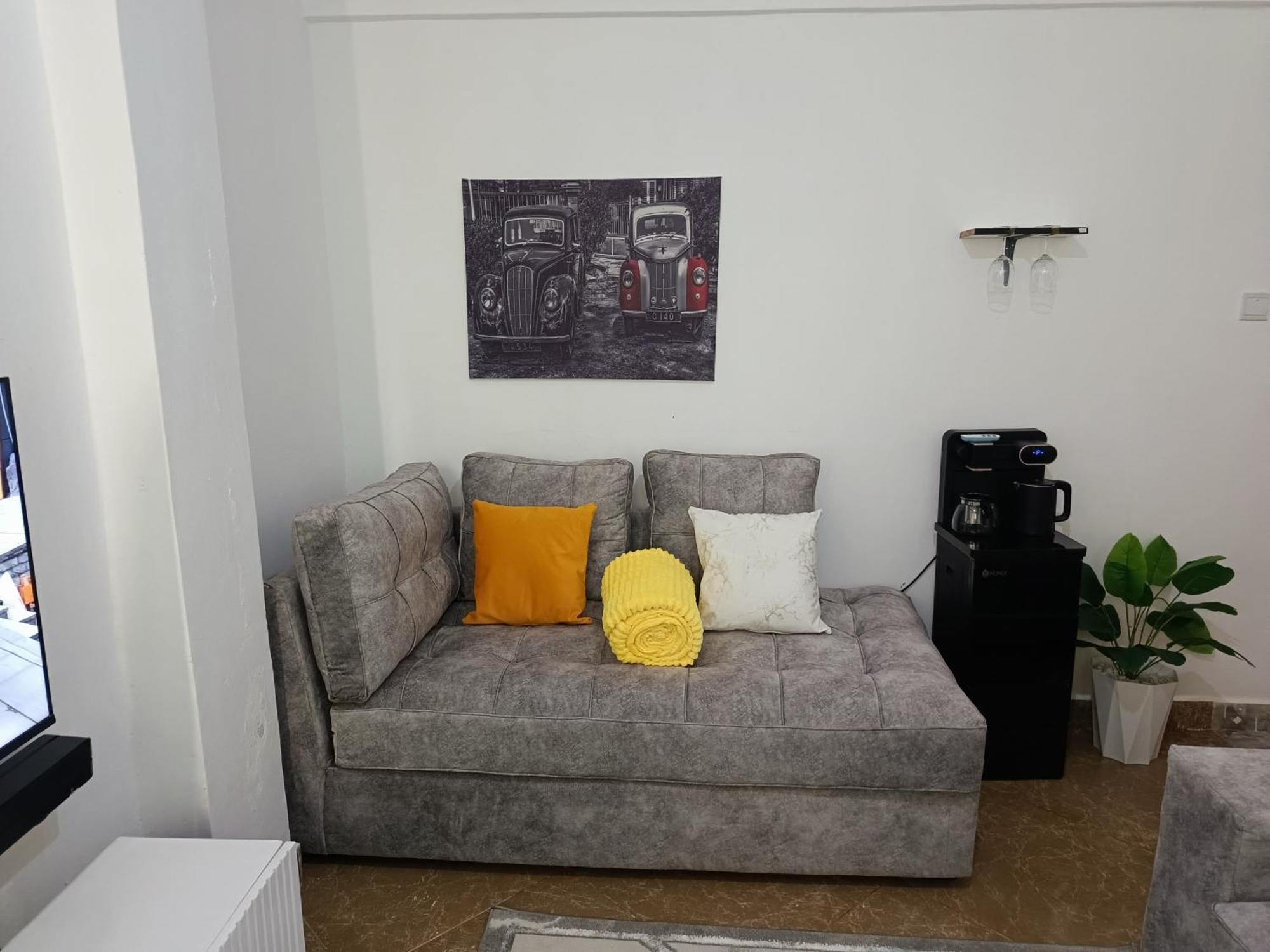 Kings & Queens Arena Guest house *